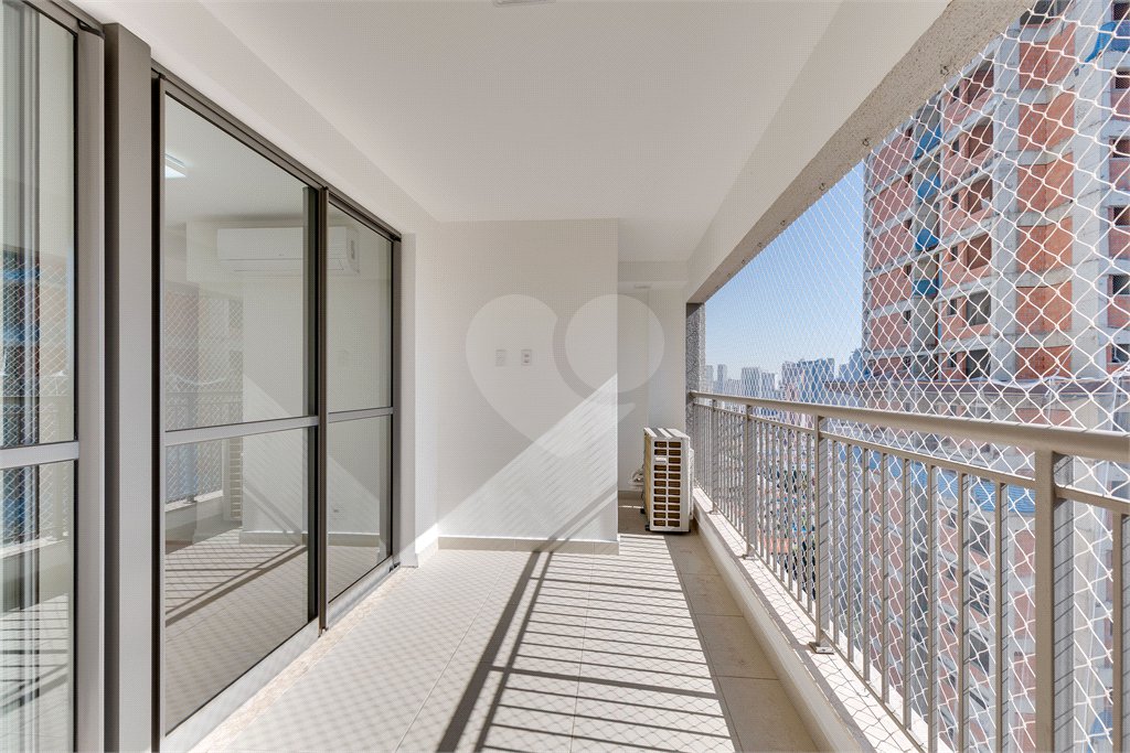 Apartamento à venda com 3 quartos, sendo 1 suíte, em Chácara Santo Antônio, São Paulo, SP