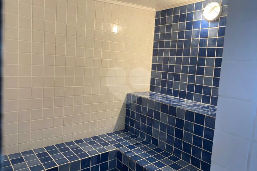 Casa à venda ou para alugar com 5 quartos, sendo 4 suítes, no condomínio Associação Reserva das Hortênsias, Mairiporã - SP