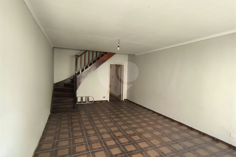 Sobrado à venda com 3 quartos, sendo 1 suíte, em Tremembé, São Paulo, SP