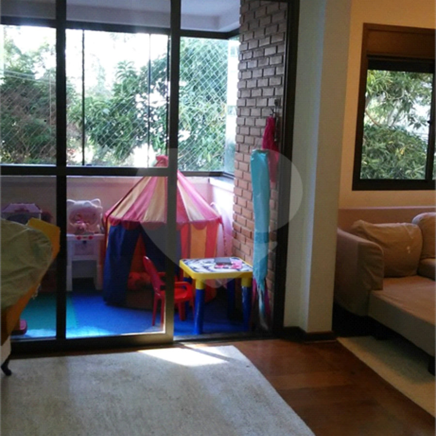 Apartamento à venda com 3 quartos, sendo 1 suíte, em Jardim Vitória Régia, São Paulo, SP