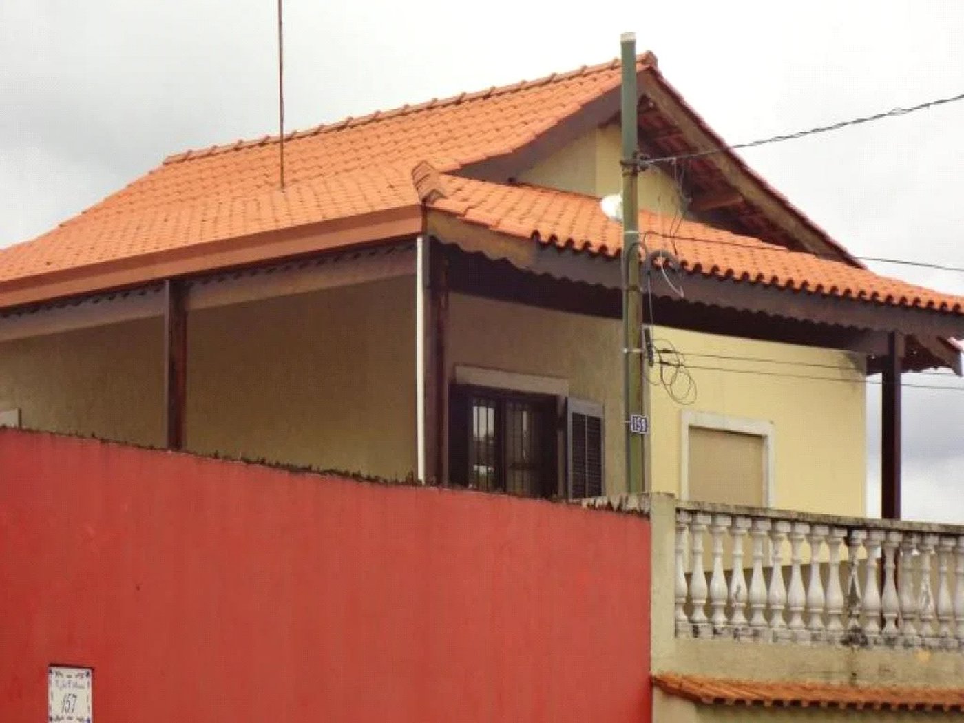Casa à venda com 3 quartos, sendo 1 suíte,  em Jardim Esmeralda, São Paulo, SP