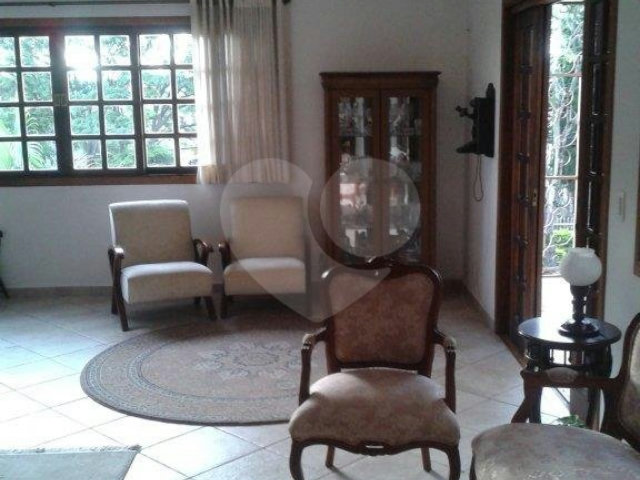 Sobrado à venda com 4 quartos, sendo 3 suítes,  em Jardim São Bento, São Paulo, SP