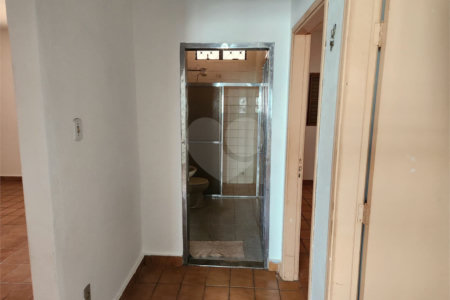 Casa à venda com 2 quartos no Centro, Araraquara, SP