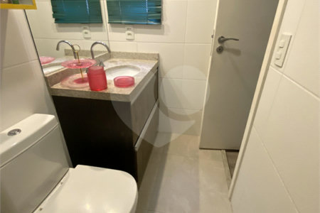 Apartamento à venda com 2 quartos, sendo 1 suíte,  em Vila Monumento, São Paulo, SP