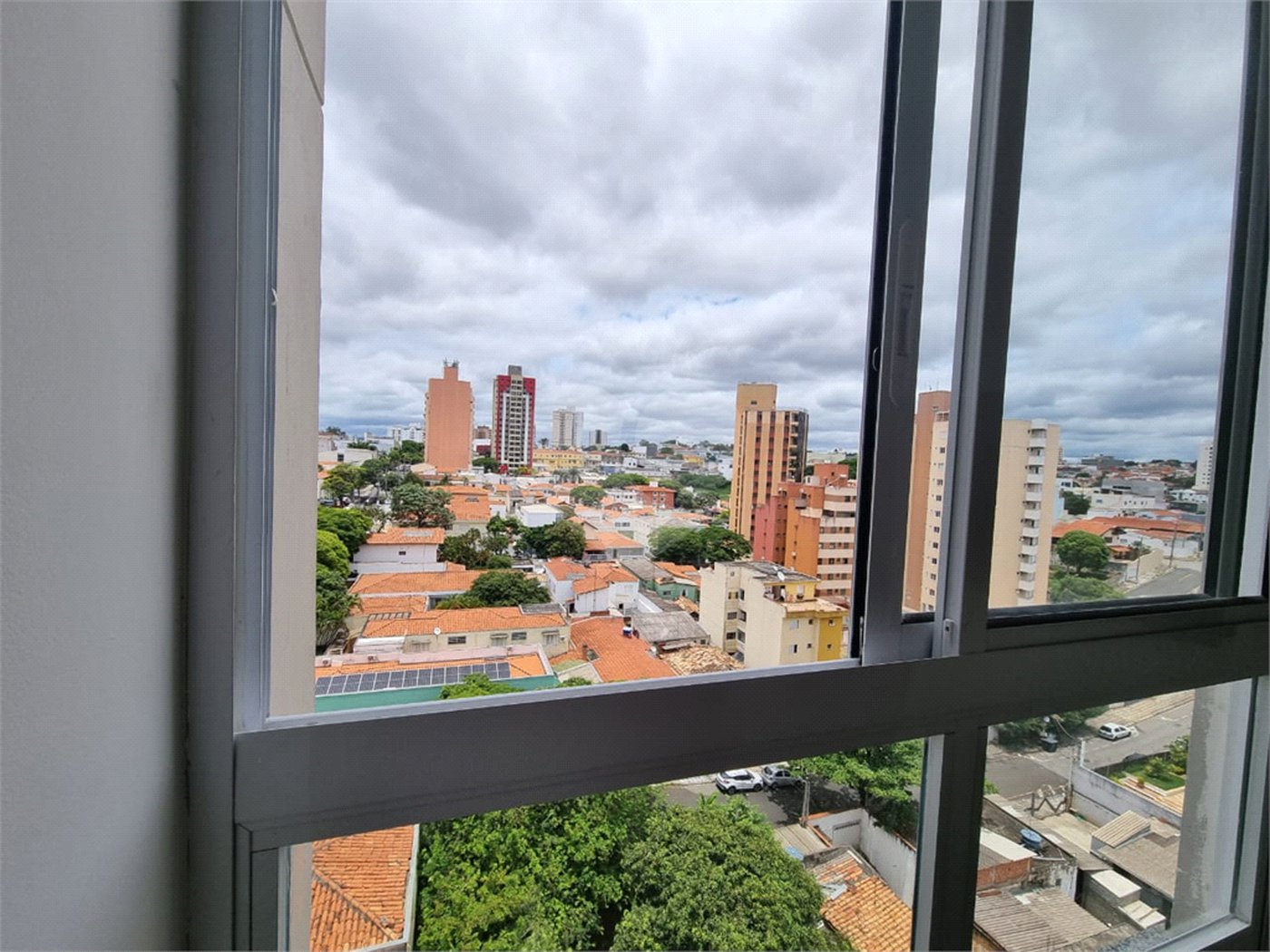 Apartamento à venda com 2 quartos, sendo 1 suíte, no Centro, Sorocaba, SP