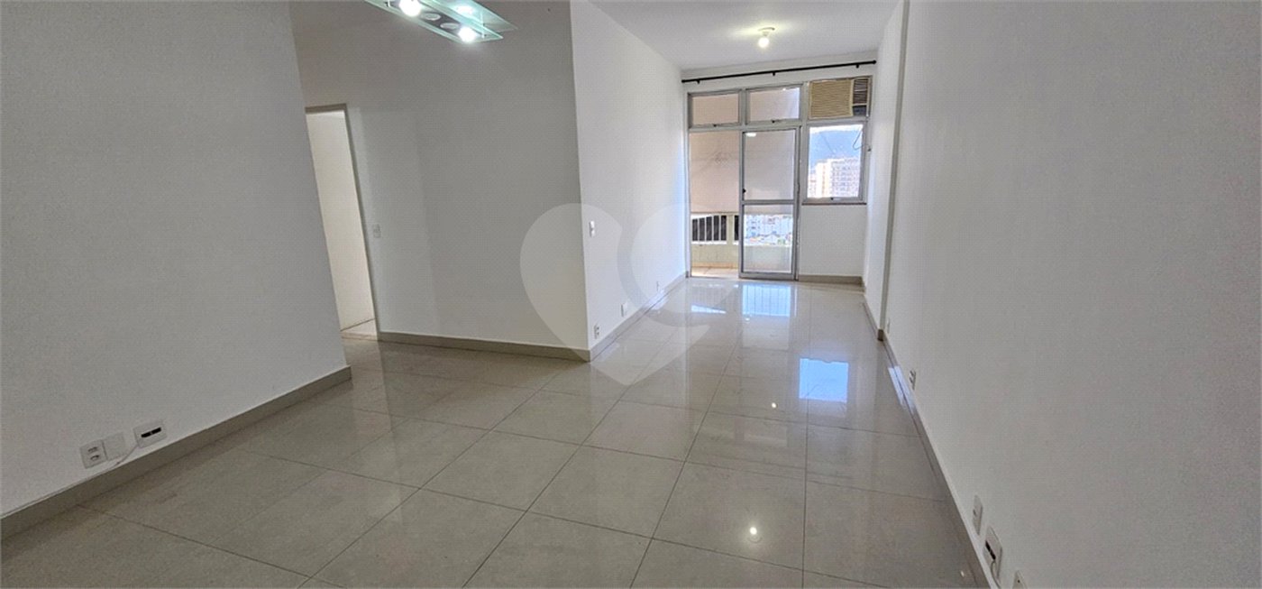 Apartamento à venda com 2 quartos, sendo 1 suíte,  em Tijuca, Rio de Janeiro, RJ