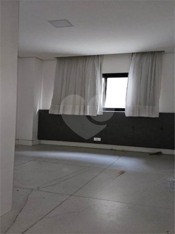 Casa à venda com 5 suítes no condomínio Tamboré II, Santana de Parnaíba - SP