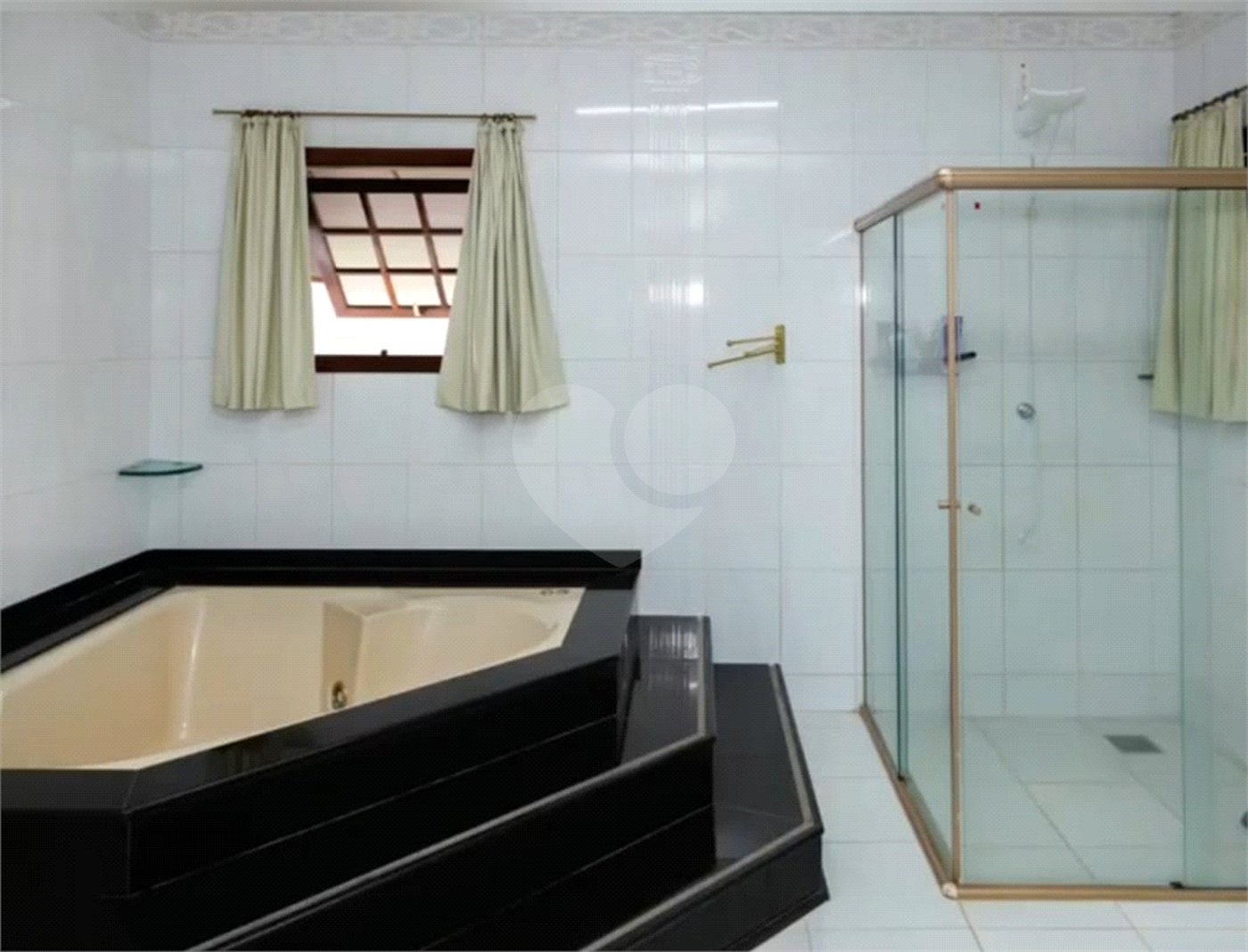 Chácara à venda com 5 quartos, sendo 4 suítes, em Micai, Salto, SP