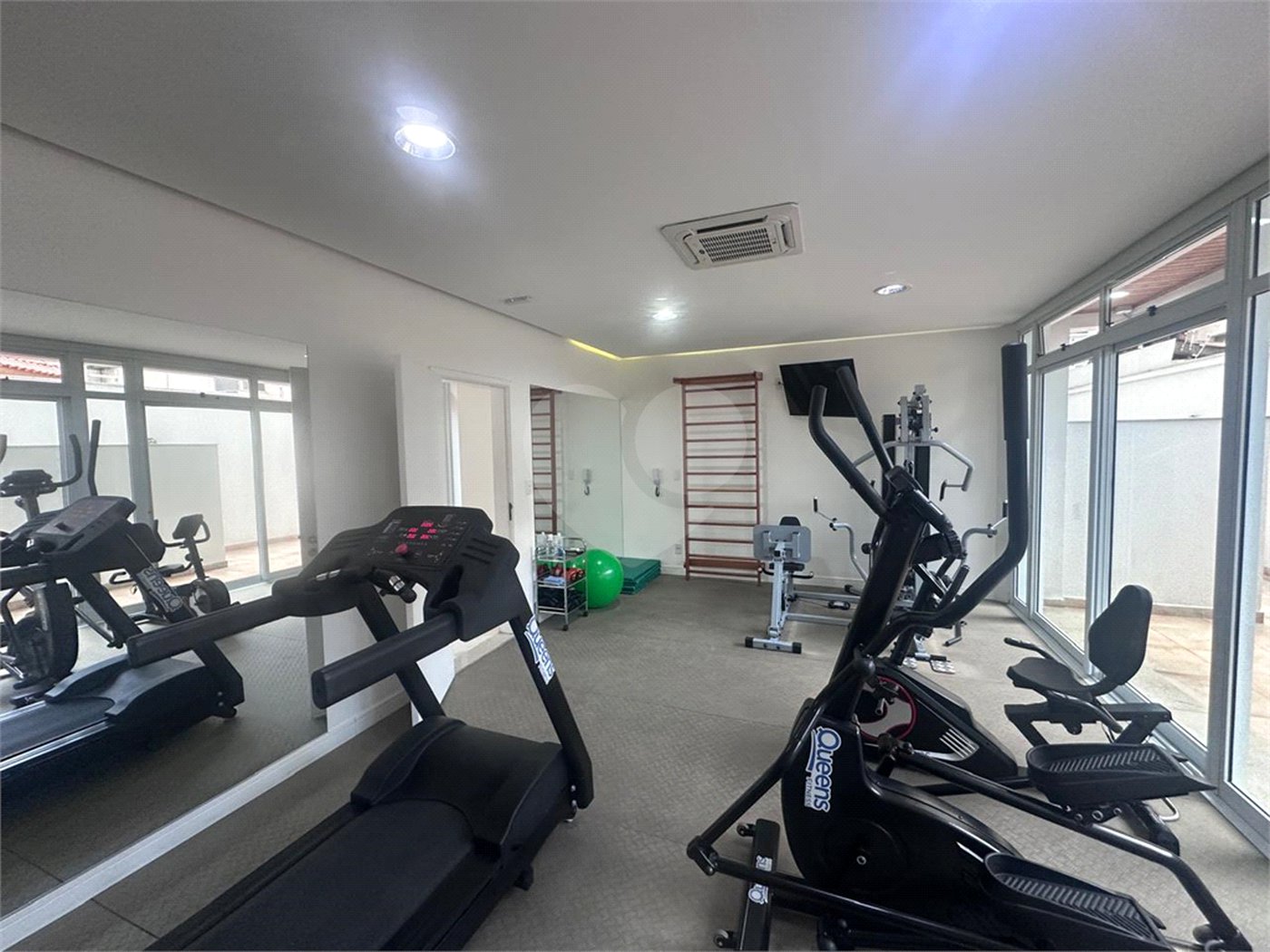Apartamento à venda com 2 quartos, sendo 1 suíte, em Vila Clementino, São Paulo, SP