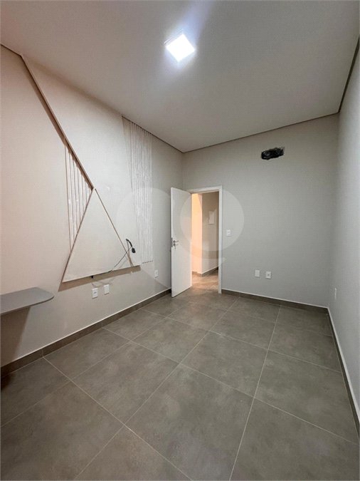 Casa à venda com 2 quartos, sendo 1 suíte, em Guriri, Cabo Frio, RJ