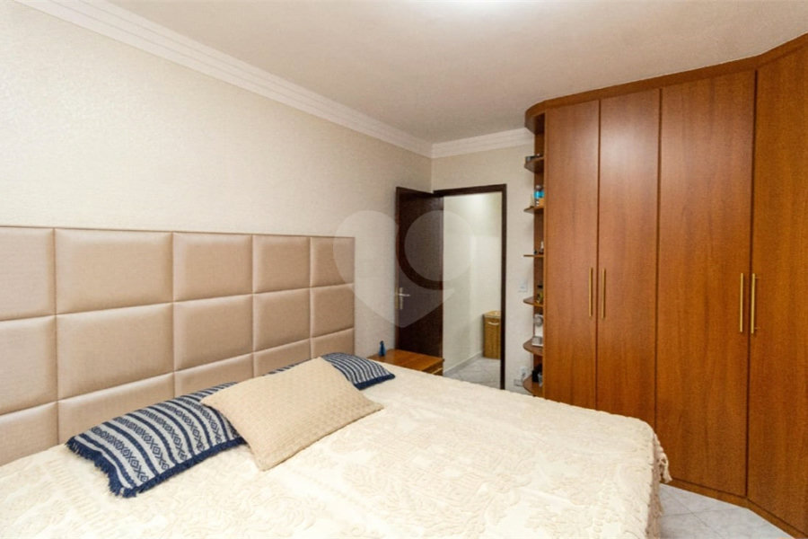 Casa à venda com 2 quartos, sendo 1 suíte, no condomínio Colina de Goiás, São Paulo - SP