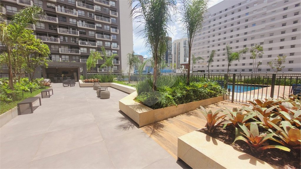 Studio sofisticado, totalmente mobiliado e pronto para morar