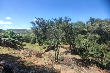 Área rural em Piracaia com 3.289 metros, ótima para chácara, as margens do rio Cachoeira