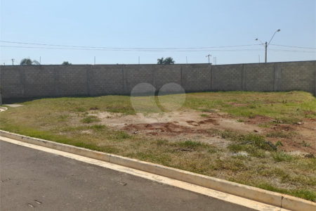 Lote de 298 m² à Venda no Condomínio Fechado Monte das Araucárias - São Carlos