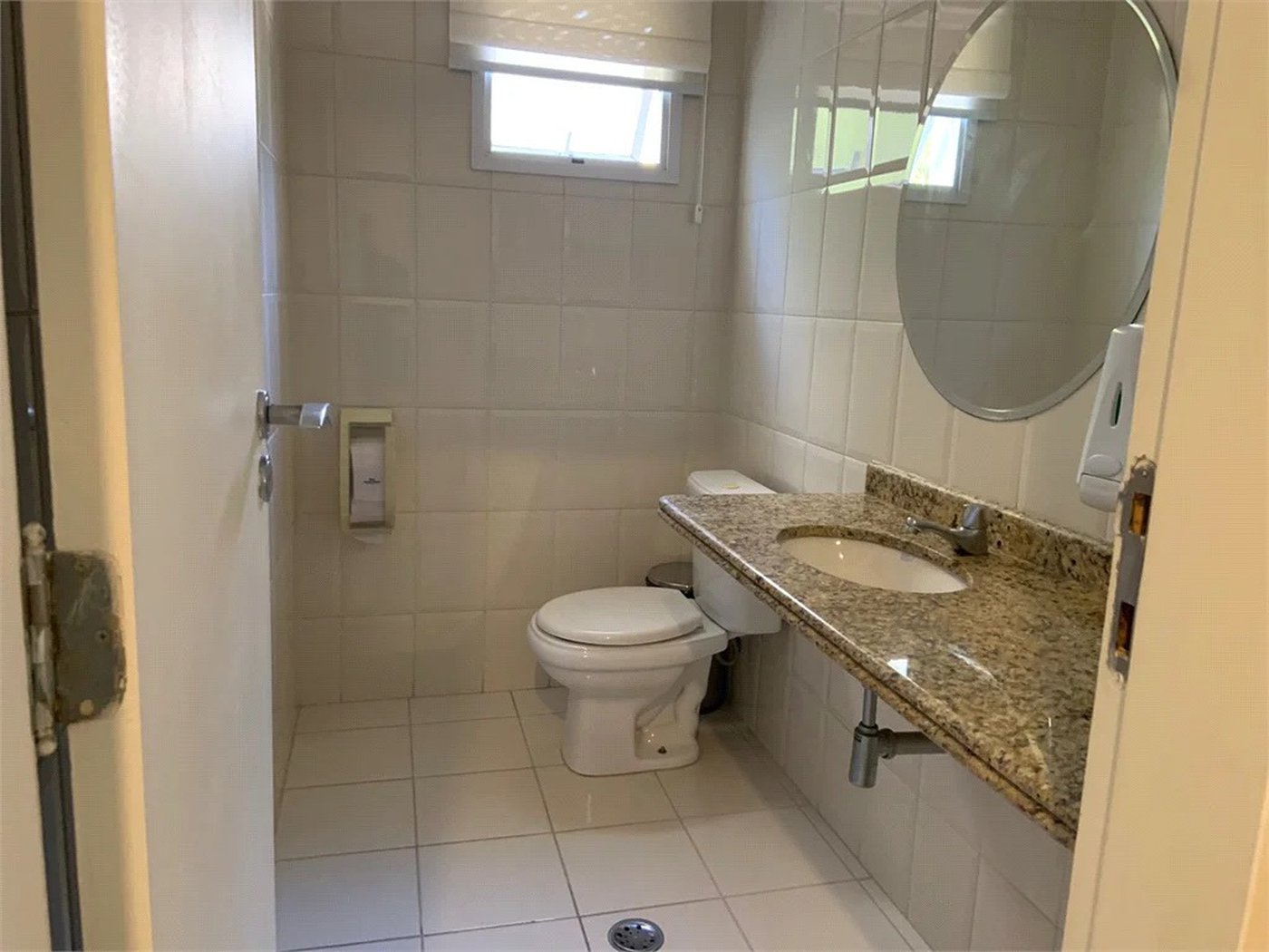 Apartamento à venda ou para alugar com 3 suítes em Morumbi, São Paulo, SP