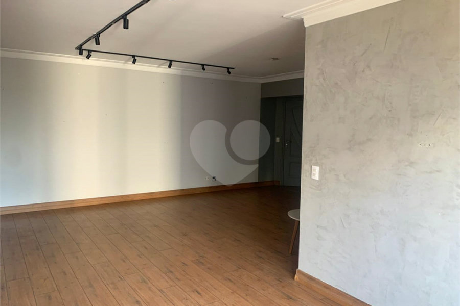 Apartamento à venda com 3 quartos, sendo 1 suíte,  em Santana, São Paulo, SP