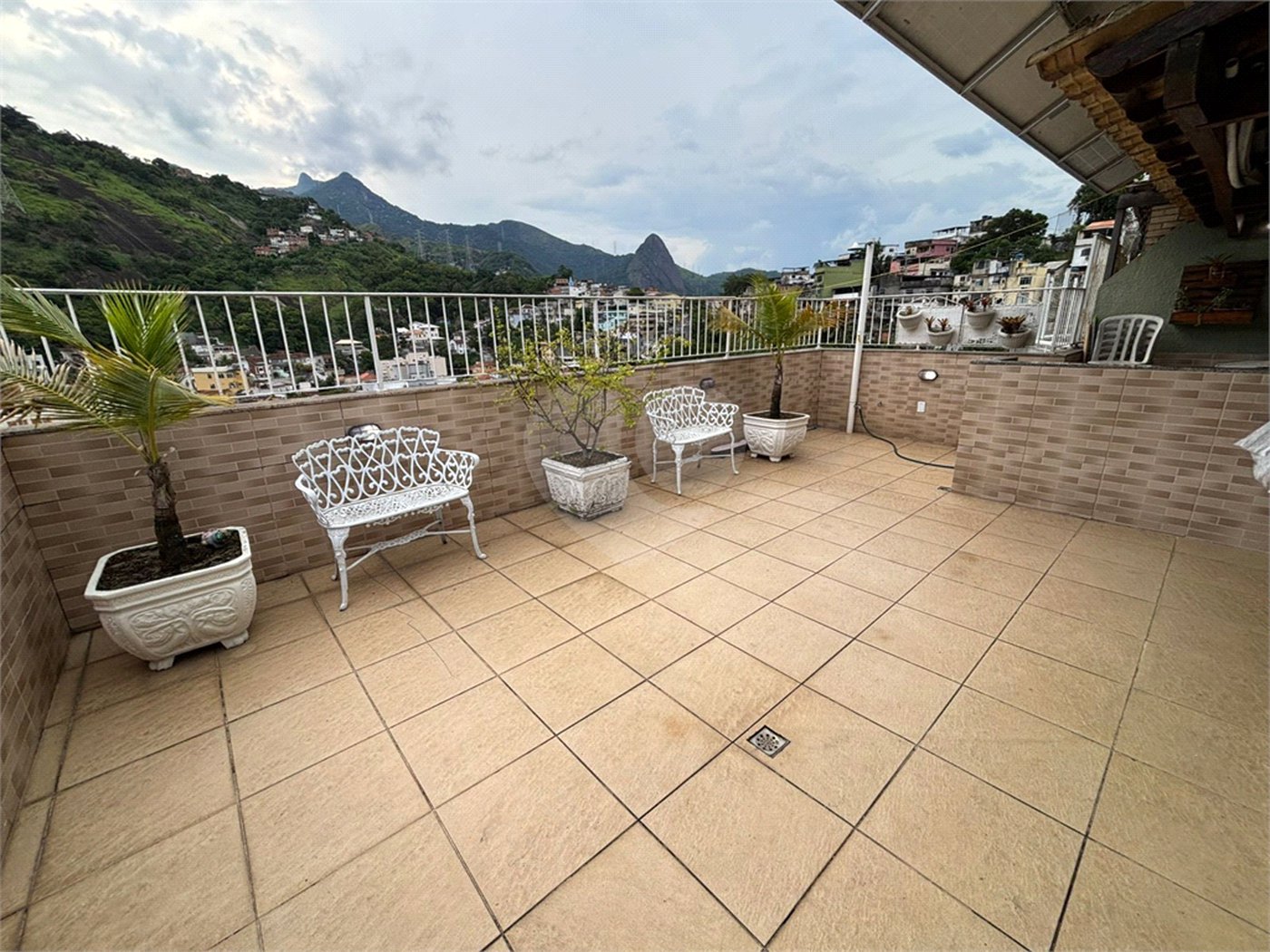 Cobertura à venda com 4 quartos, sendo 2 suítes,  em Tijuca, Rio de Janeiro, RJ