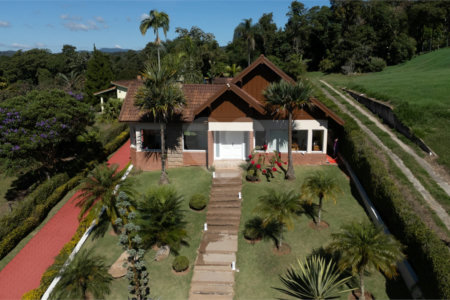 Casa Térrea à venda com 3 quartos, sendo 1 suíte, em Alpes D'ouro, Bom Jesus dos Perdões, SP