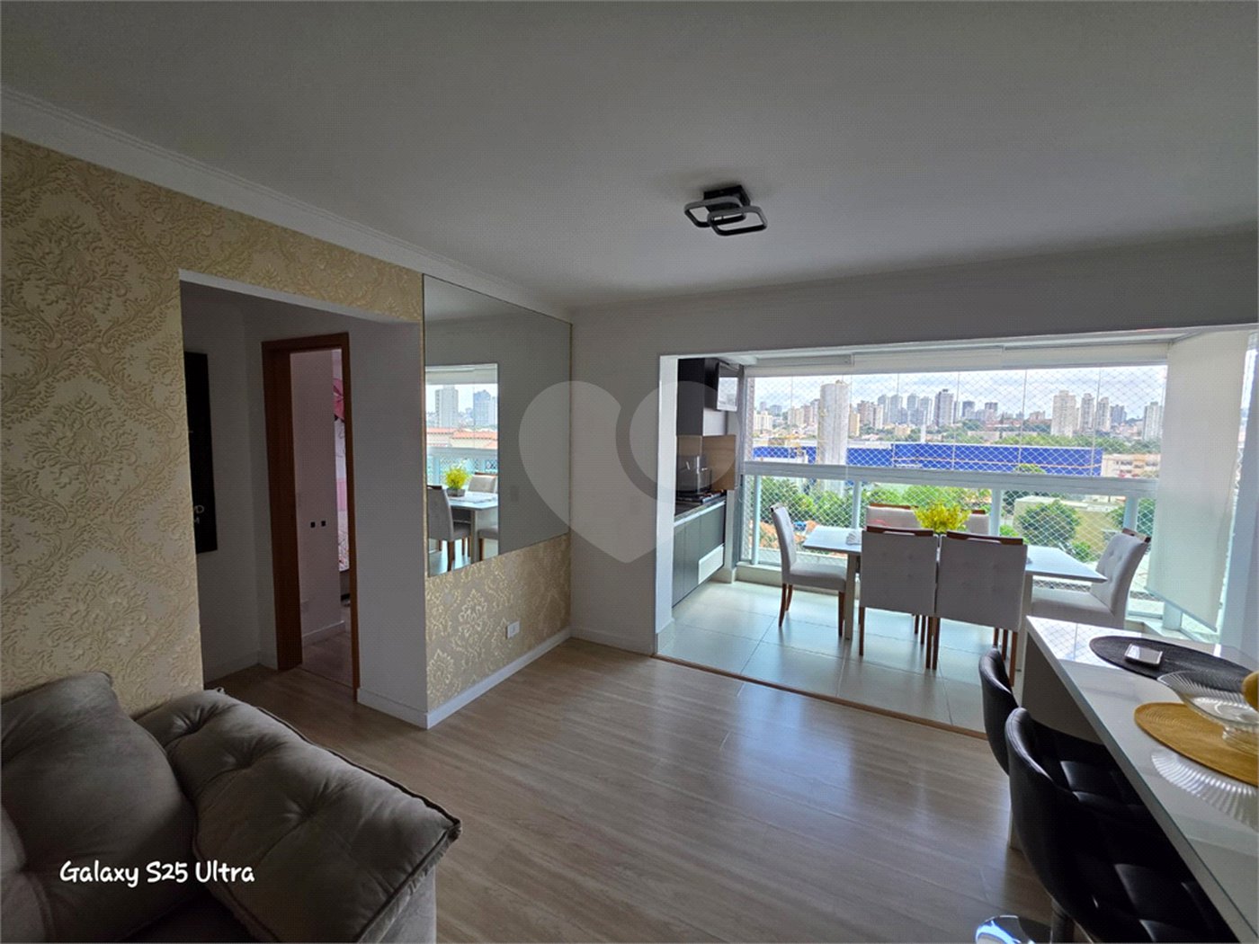 Apartamento à venda ou para alugar com 2 suítes em Parque Bandeirante, Santo André, SP