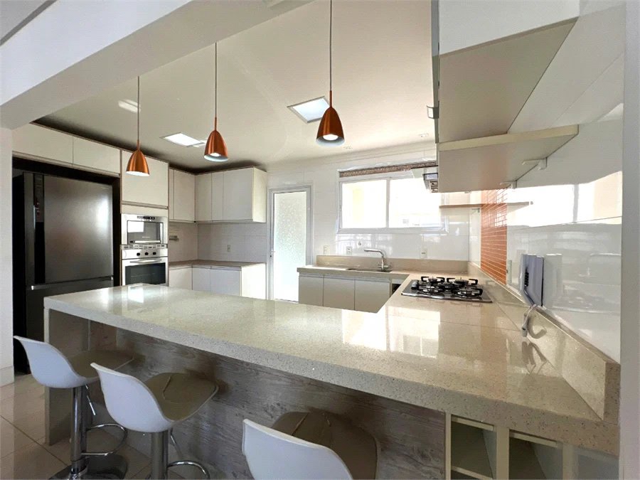 Apartamento à venda com 3 quartos, sendo 1 suíte, em Vila Andrade, São Paulo, SP