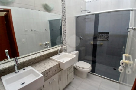 Casa à venda com 3 quartos, sendo 1 suíte, no condomínio Golden Park Residence II, Sorocaba - SP