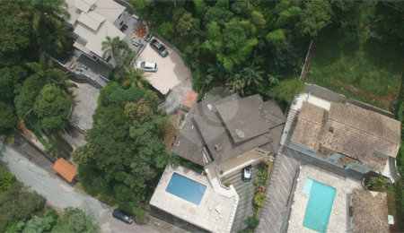 Casa à venda com 3 suítes no condomínio Alpes da Cantareira, Mairiporã - SP
