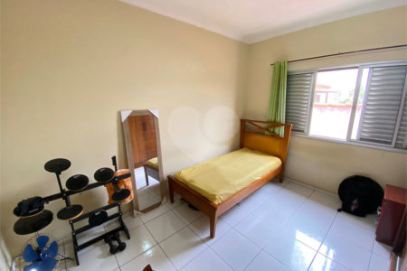 Sobrado à venda com 3 quartos, sendo 1 suíte, em Jardim dos Ipês, Suzano, SP