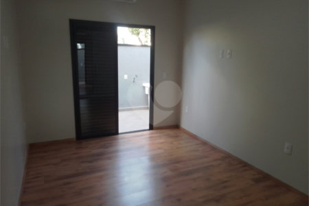 Casa à venda com 3 suítes no condomínio Villa dos Inglezes, Sorocaba - SP