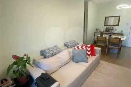 Apartamento à venda com 2 quartos, sendo 1 suíte,  em Ferreira, São Paulo, SP