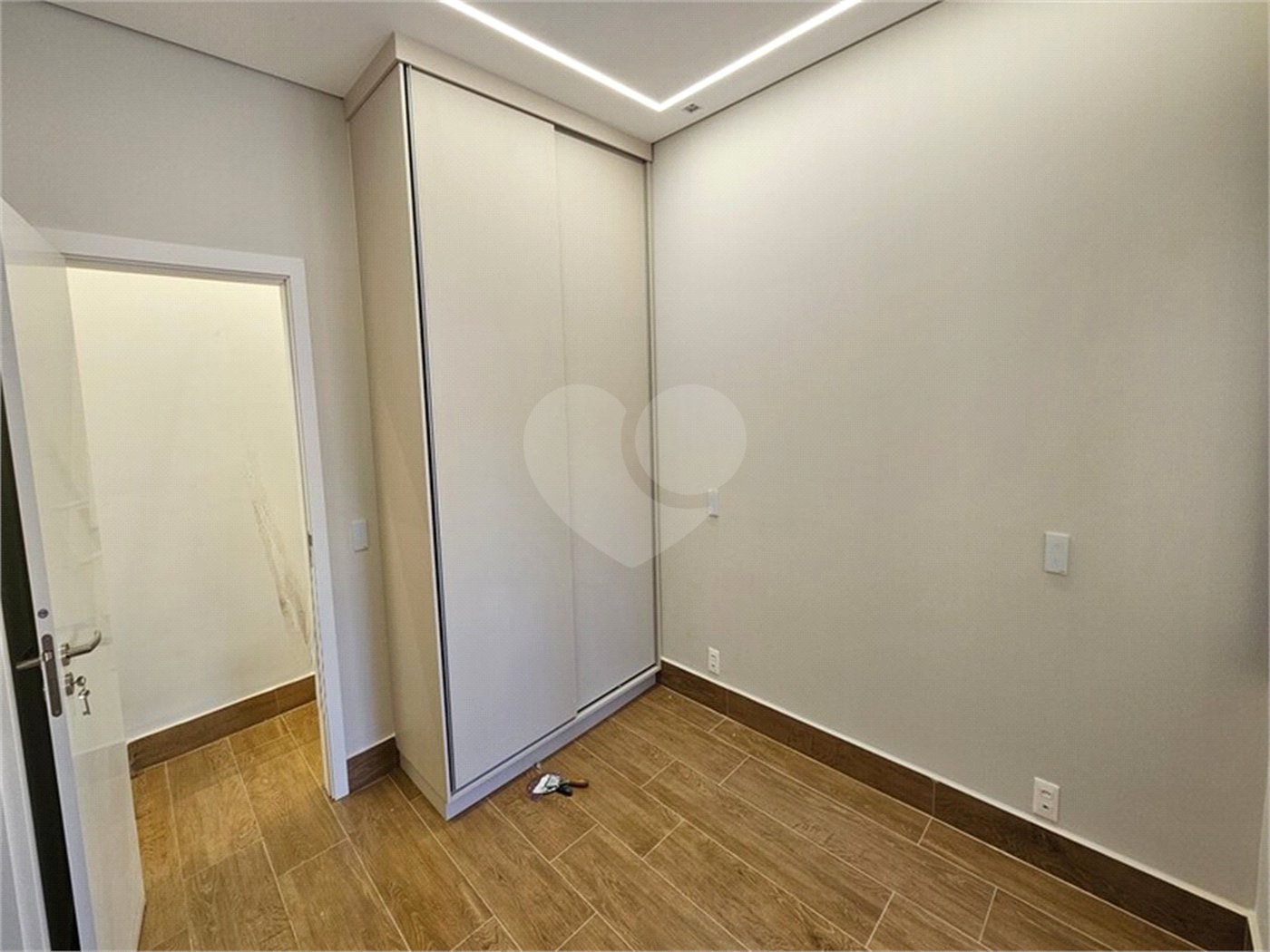 Casa à venda com 3 suítes no condomínio Residencial Milano, Indaiatuba - SP
