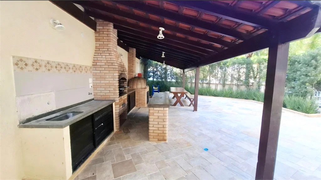 Casa à venda com 3 quartos, sendo 1 suíte, no condomínio Villas de São Francisco I, São Paulo - SP