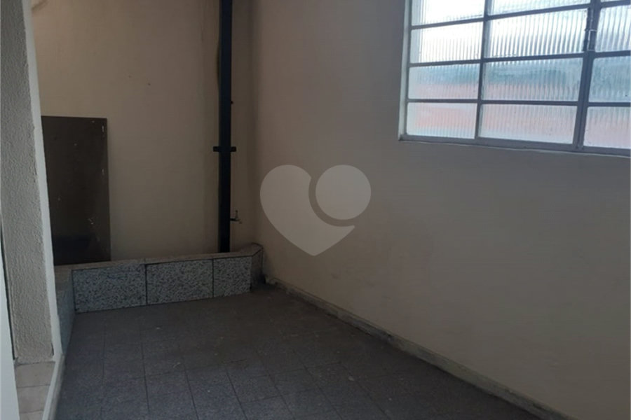 Sobrado à venda com 6 quartos, sendo 1 suíte,  em Jardim Las Vegas, Guarulhos, SP