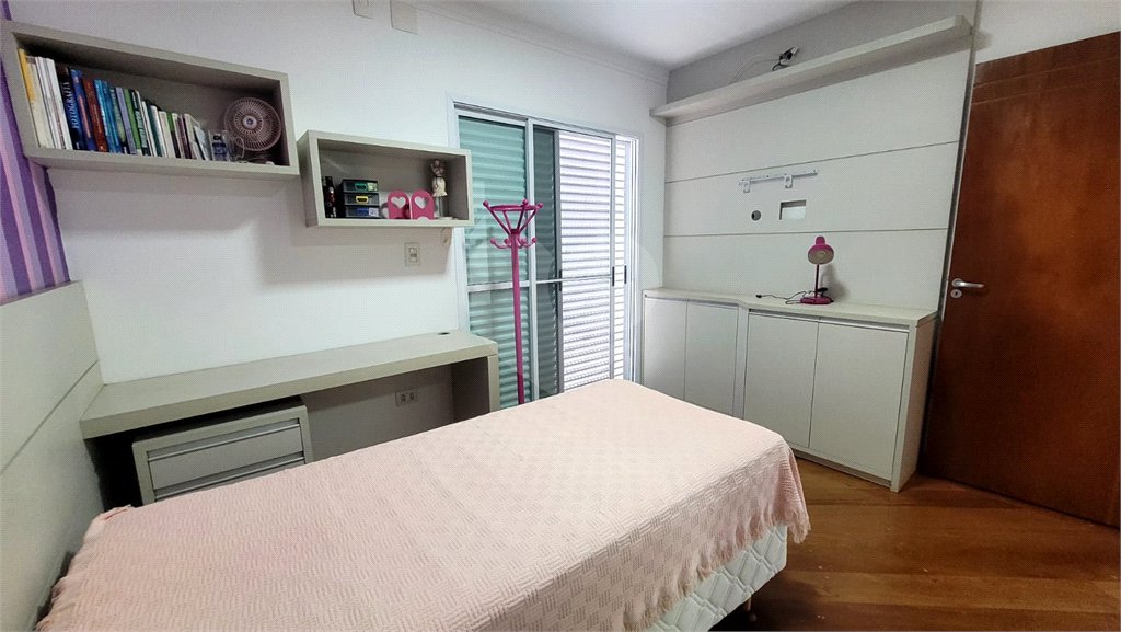 Casa à venda com 4 suítes no condomínio Jardim da Montanha I, Mairiporã - SP