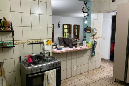 Casa à venda com 3 quartos, sendo 1 suíte,  em Jardim Fonte Áurea, Poá, SP