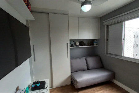 Apartamento à venda com 3 quartos, sendo 1 suíte,  em Jardim Luísa, São Paulo, SP