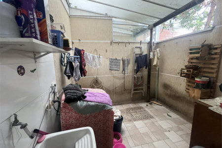 Casa à venda com 3 quartos, sendo 1 suíte,  no condomínio Capigaí, São Paulo - SP