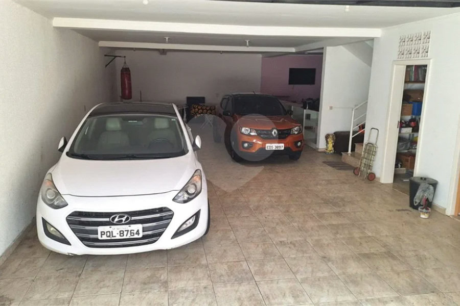 Sobrado à venda com 6 quartos, sendo 4 suítes, em Tremembé, São Paulo, SP