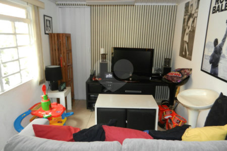 Casa à venda com 3 quartos, sendo 1 suíte, em Brooklin, São Paulo, SP