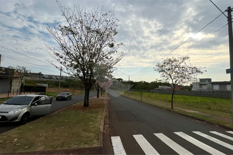 Terreno comercial disponível para venda Bairro Santa Rosa