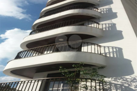 Apartamento à venda com 4 quartos, sendo 3 suítes,  em Vila Andrade, São Paulo, SP