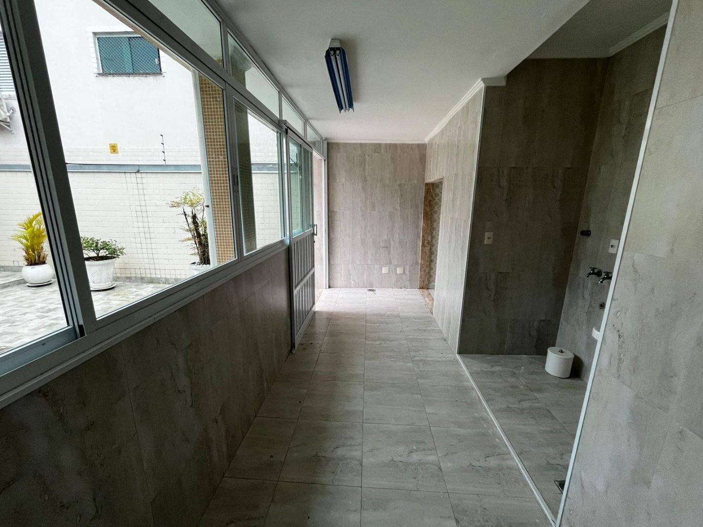 Sobrado com 3 dormitórios à venda, 152 m² por R$ 1.700.000,00 - Embaré - Santos/SP