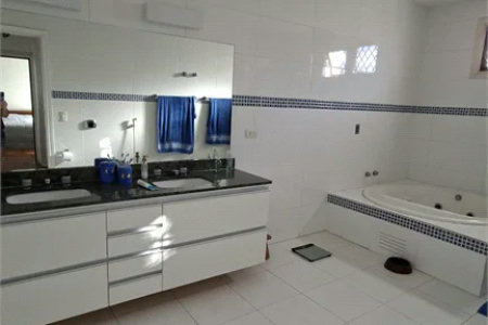 Casa à venda com 5 quartos, sendo 4 suítes, em Butantã, São Paulo, SP