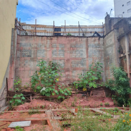 Terreno à venda em Jardim Rizzo, São Paulo, SP