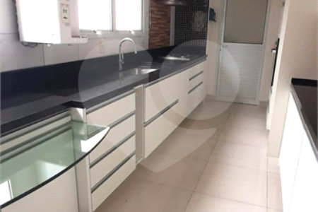 Apartamento à venda com 4 quartos, sendo 3 suítes, em Cambuci, São Paulo, SP
