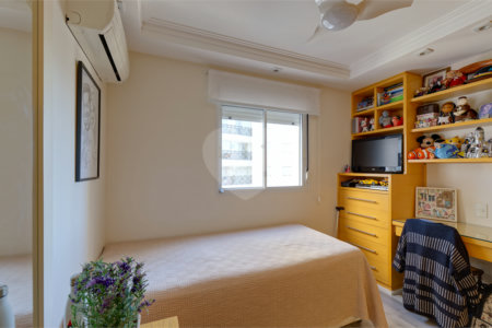 Cobertura à venda com 4 quartos, sendo 2 suítes,  em Alto da Boa Vista, São Paulo, SP