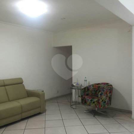 Casa à venda com 3 quartos, sendo 1 suíte, em Santa Teresinha, São Paulo, SP