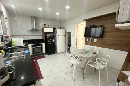 Casa à venda com 4 quartos, sendo 3 suítes, no condomínio Jardins de Florença, Rio de Janeiro - RJ