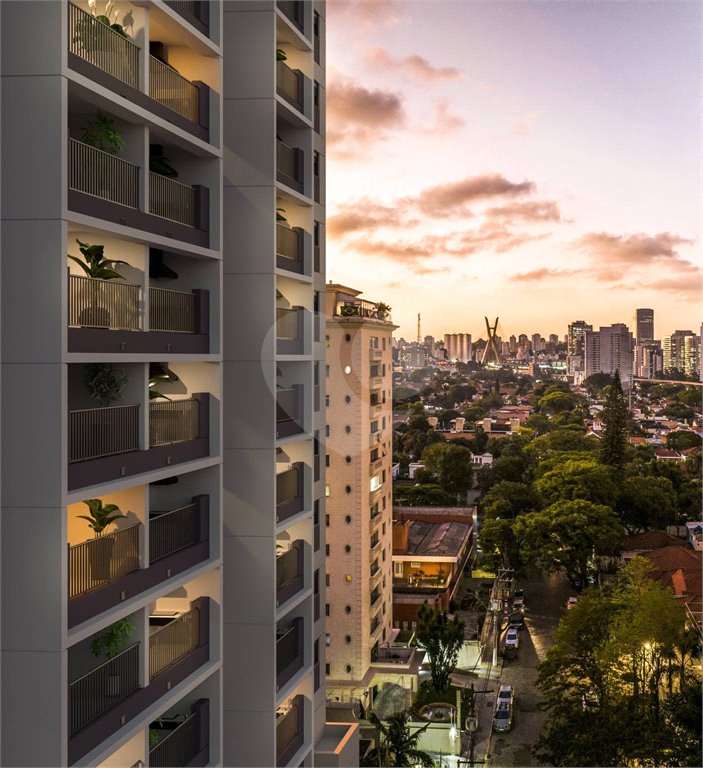 Apartamento à venda com 3 quartos, sendo 1 suíte,  em Brooklin, São Paulo, SP