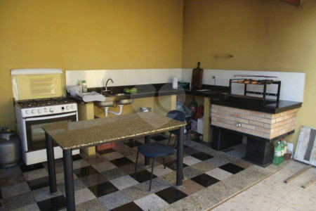 Casa Térrea à venda ou para alugar com 3 quartos, sendo 1 suíte, em Jardim Celani, Salto, SP