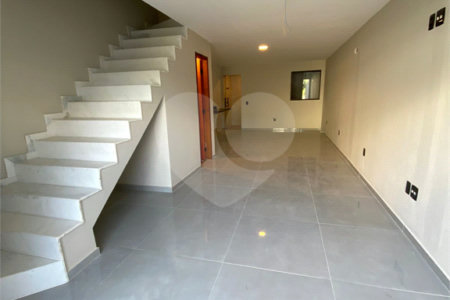 Triplex à venda com 3 suítes em Jacarepaguá, Rio de Janeiro, RJ